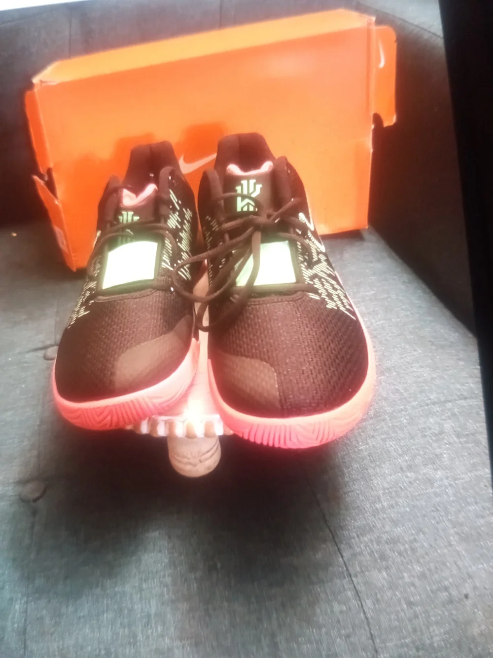 Nike Kyrie Flytrap 2 'Black Hyper Pink' Size 11M Sku: A04438-005... #1
